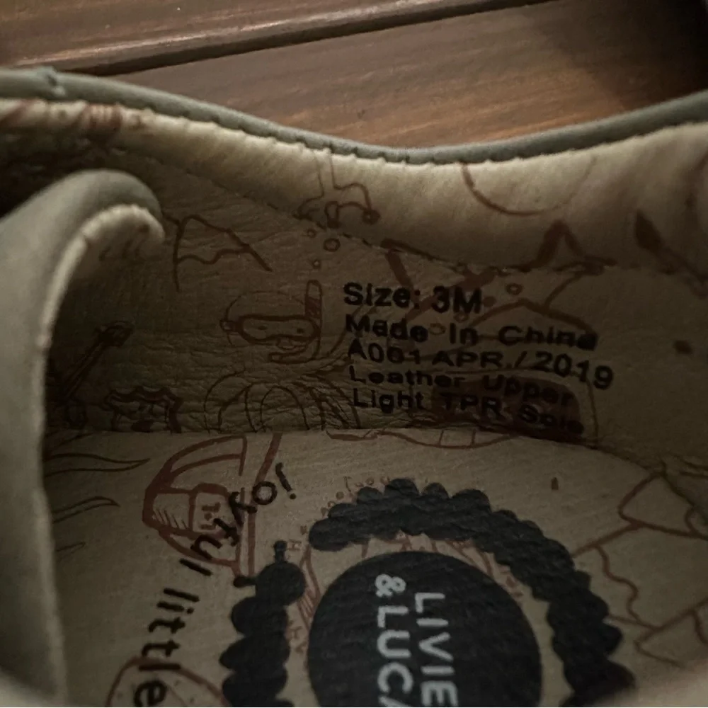 LIVIE‎ AND LUCA boy's swift sneaker in faded denim Leather